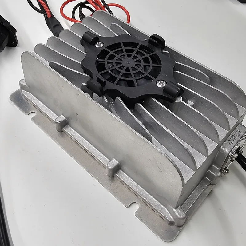 Bộ sạc nhanh độc quyền dành cho xe golf công suất cao 600W